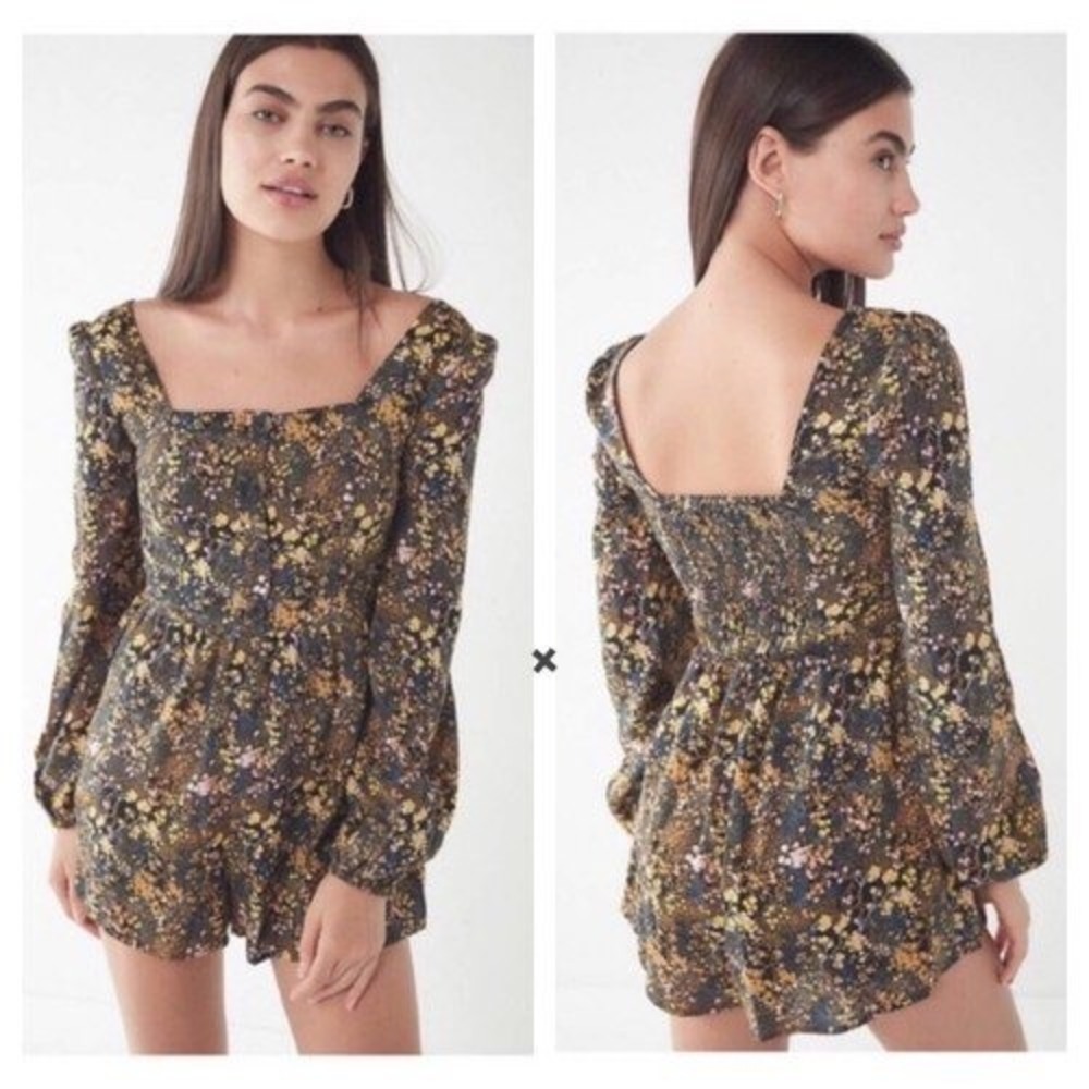 Urban Outfitters Black Floral Romper Paulina‎ Long Sleeve size XS